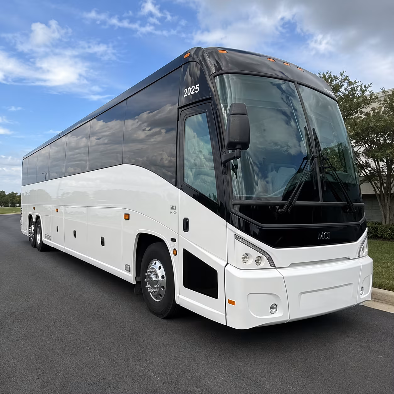 airport transfer buses between boca raton and pbi fll or mia