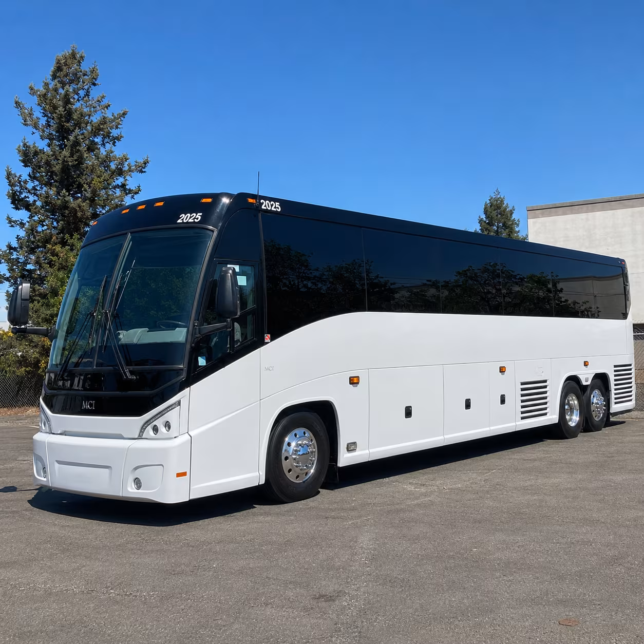 corporate airport transfer buses to fll pbi and mia
